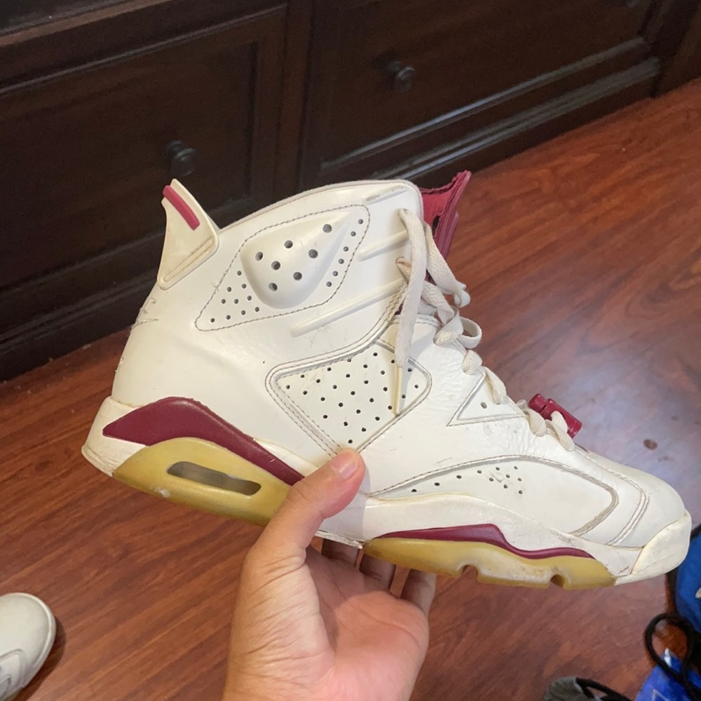 Air Jordan maroon retro 6 from 2015
